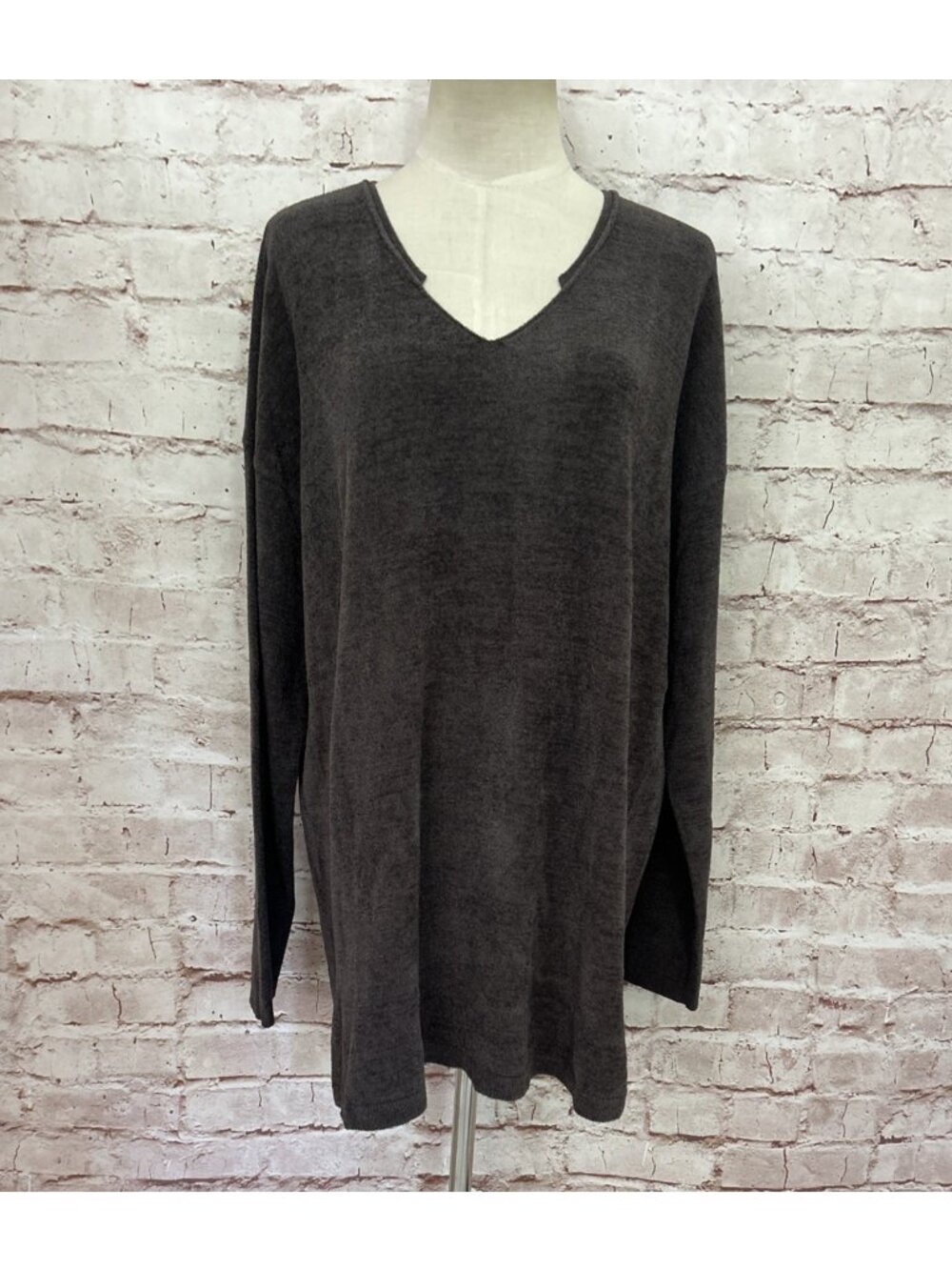 Barefoot Dreams CozyChic Ultra Lite Notch V Tunic Sweater Carbon Gray Size XL